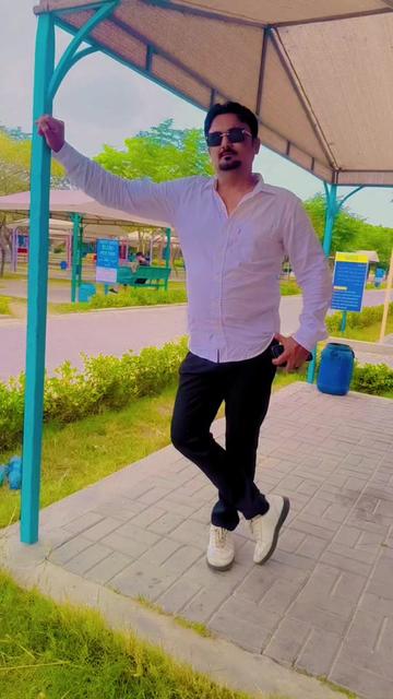 @Sir Shehzad Qureshi