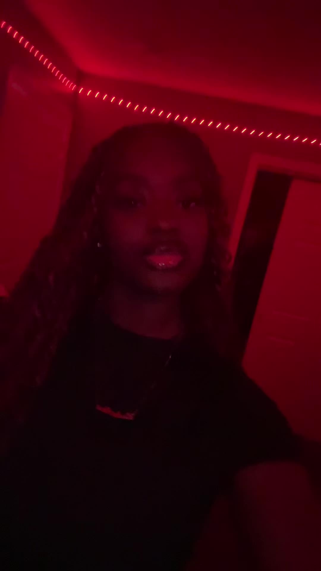 @darkskinhottie