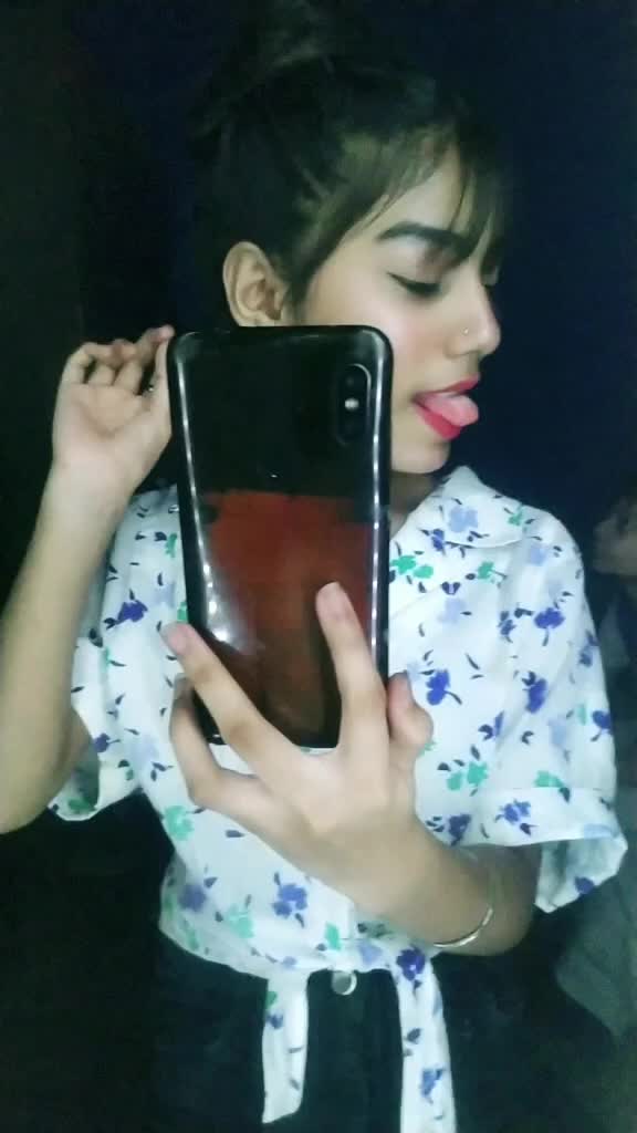 @👑😡_choti_शेरनी 🦁_
