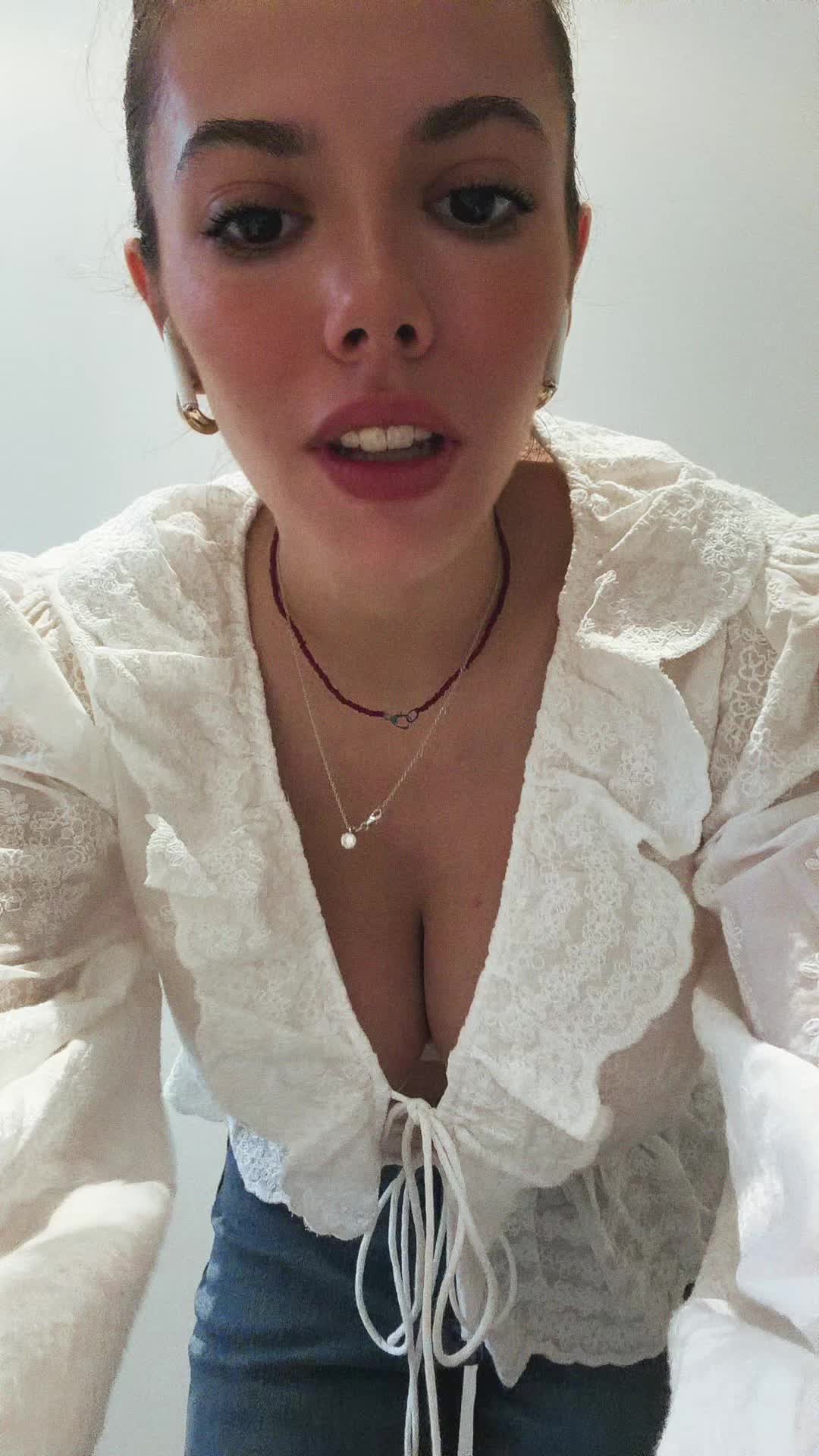 @caubellaura