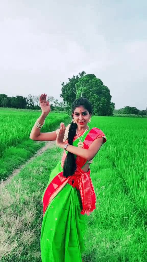 @👑KEERTHY👑