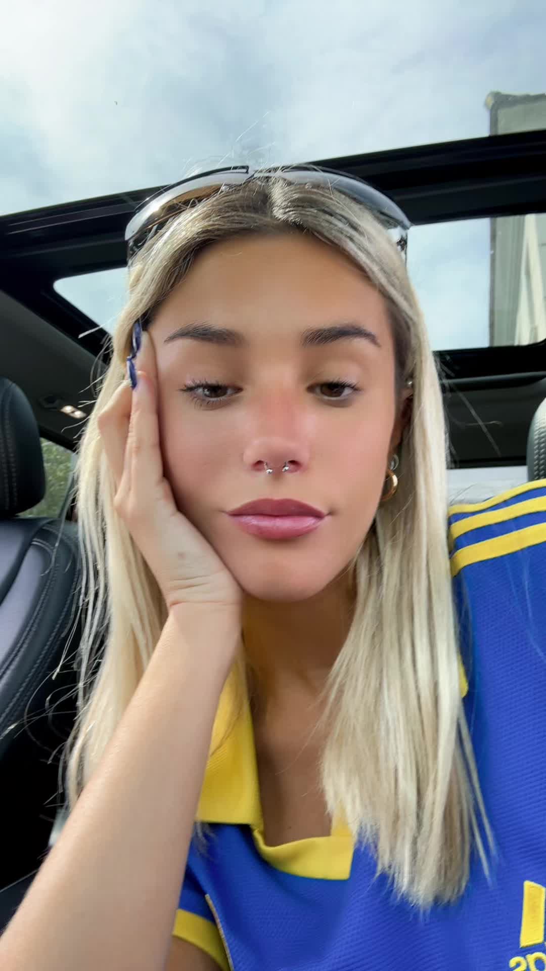 @Valentina