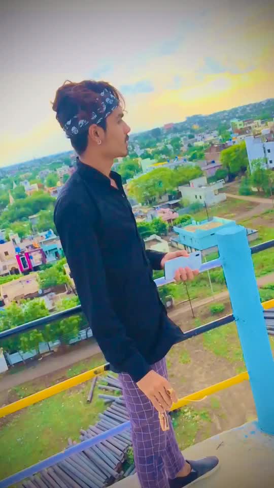 @👑 Mr__ashu_10 👑