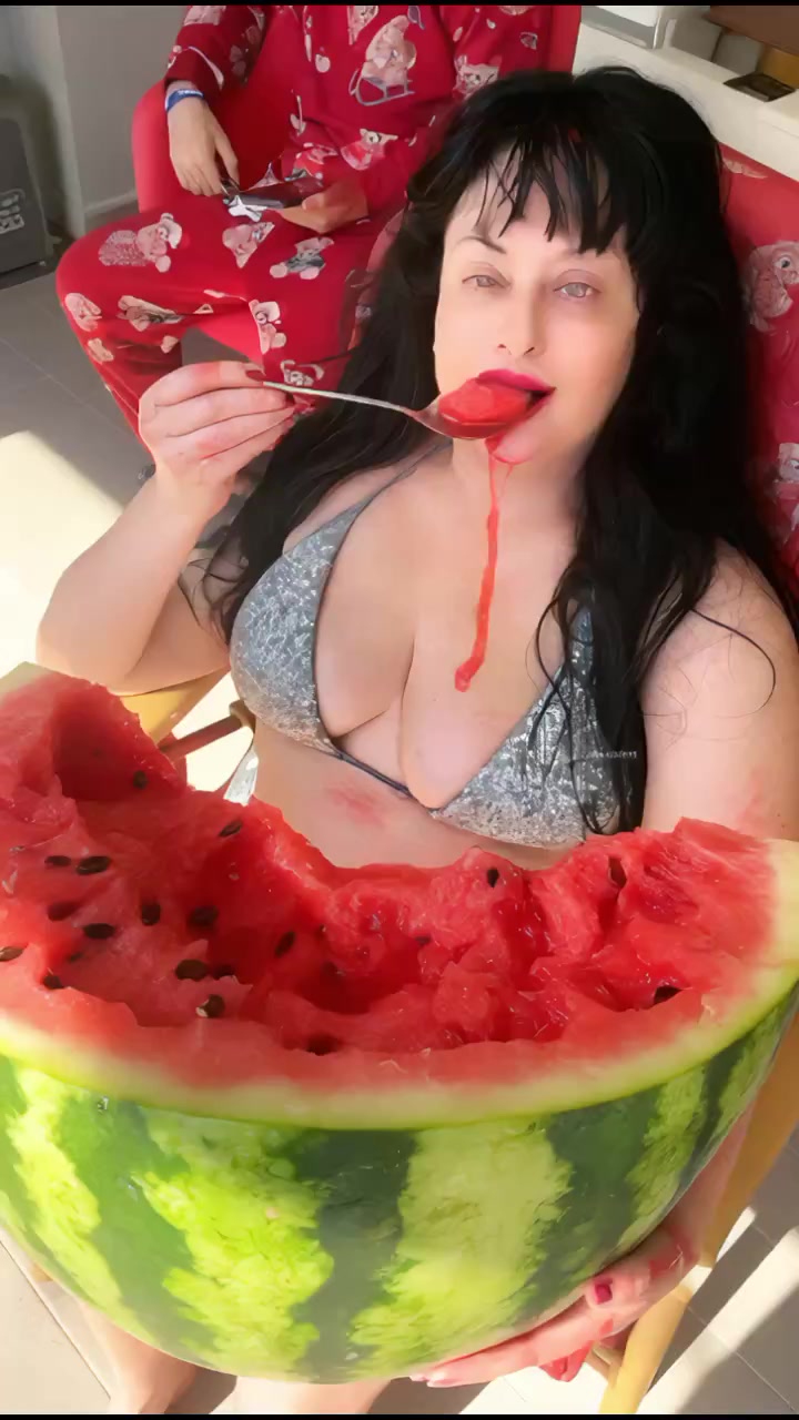 @Mariana Maniscalco