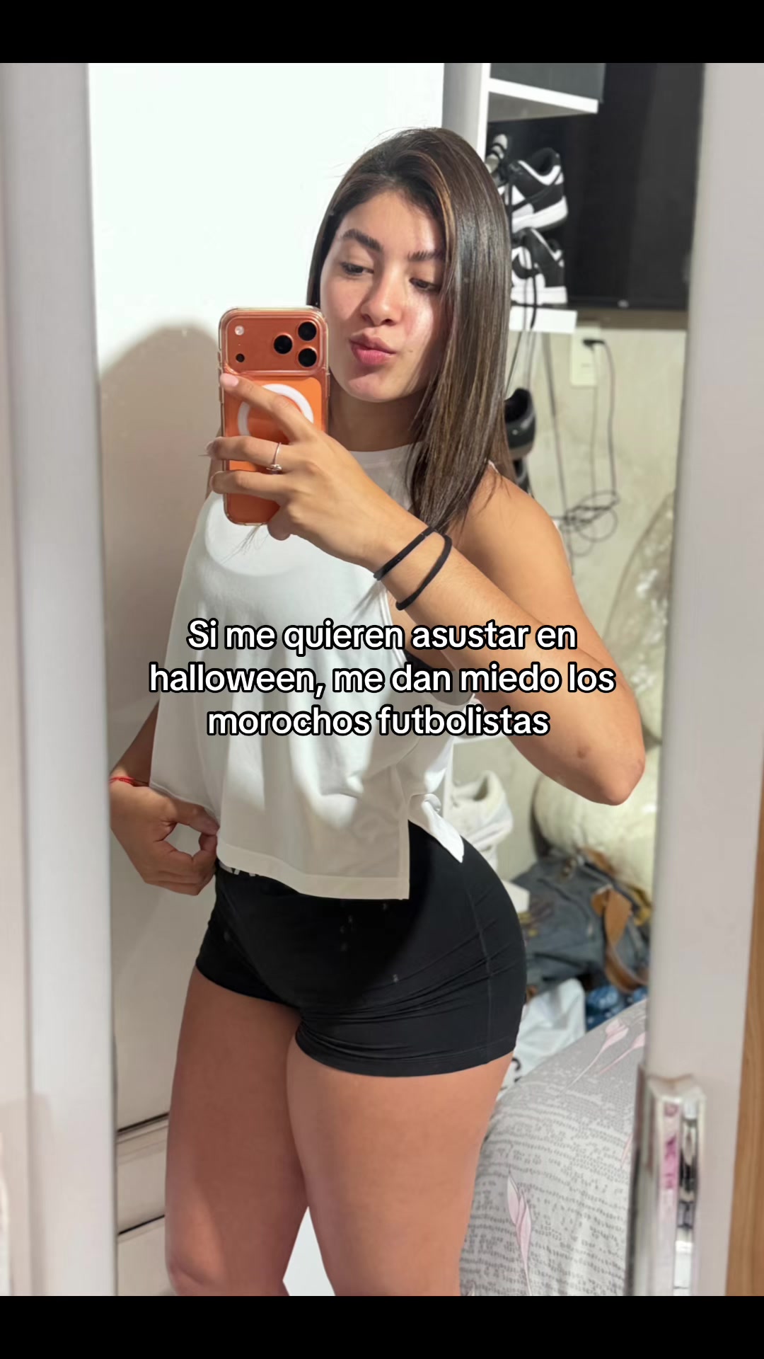 @Camila
