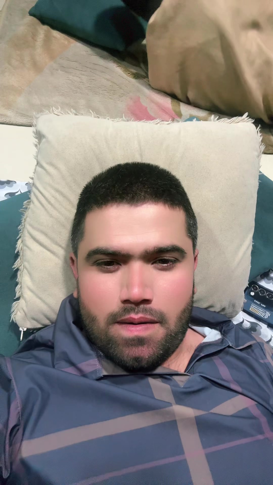 @adnanjango 💇12