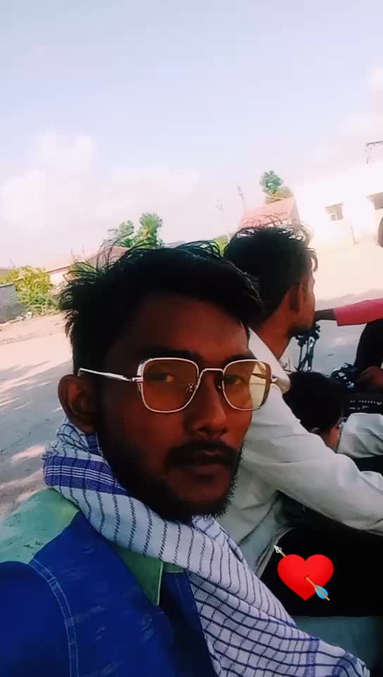 @Rafik Para