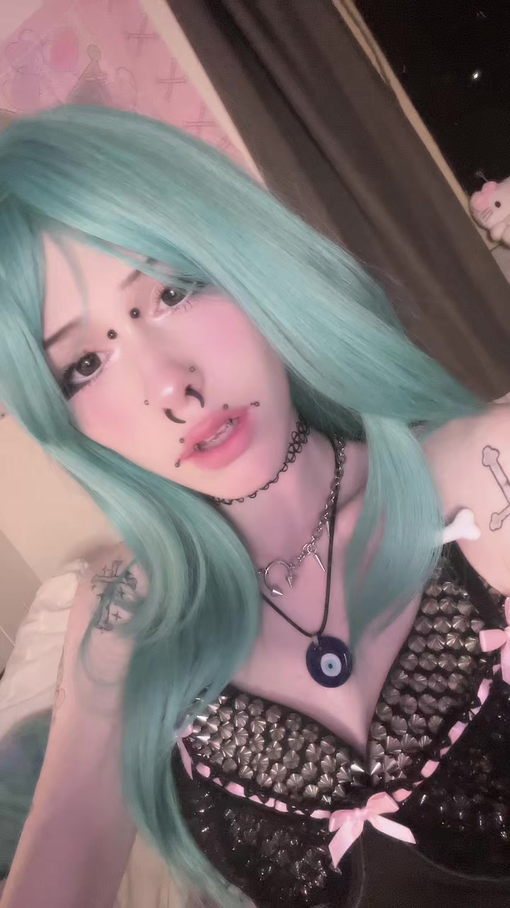 @deadgothlia