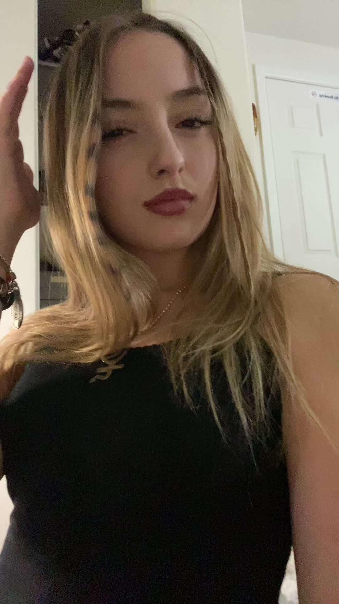 @Ellie