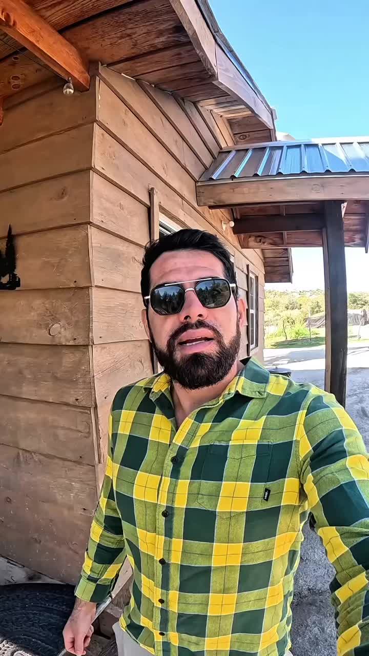 @Greg De Aquí Pa Allá