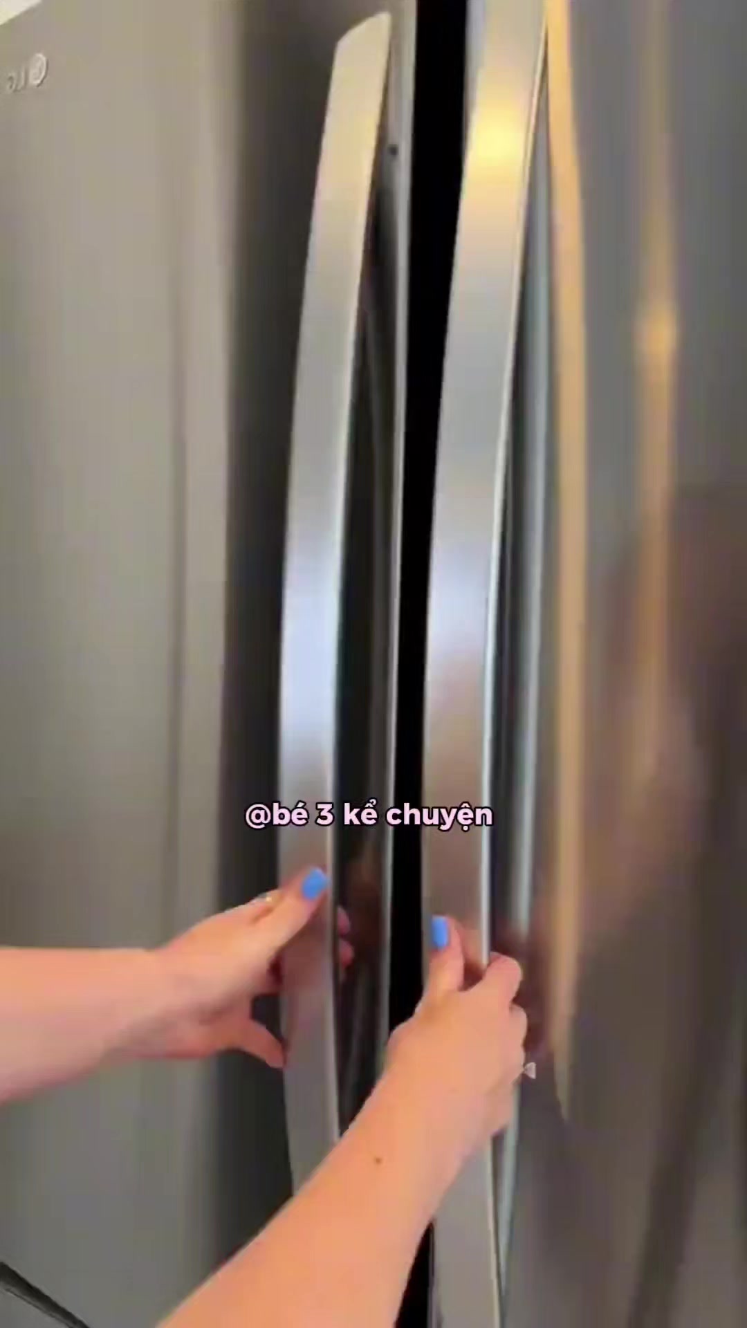 @b&eacute; 3 kể chuyện
