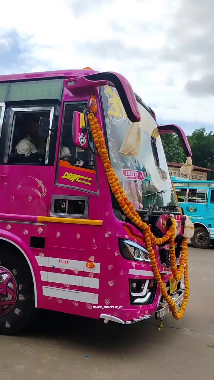 @niyas_valanchery