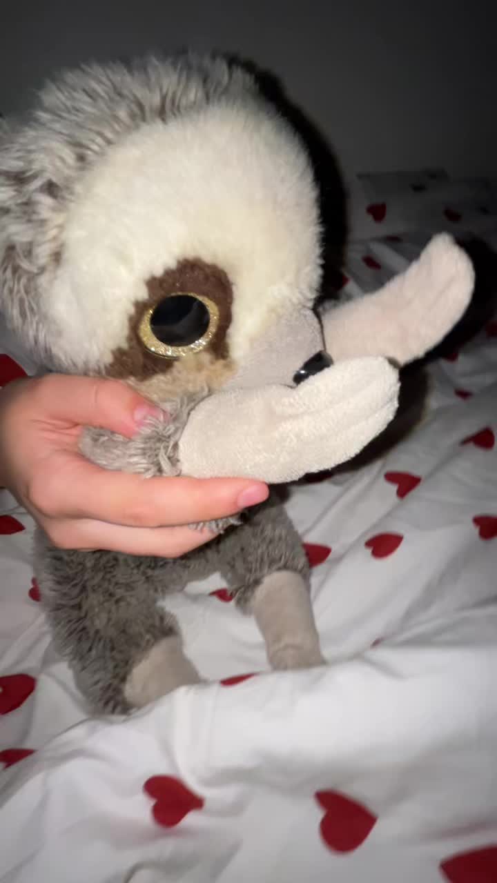 @𝐸🥂🦢