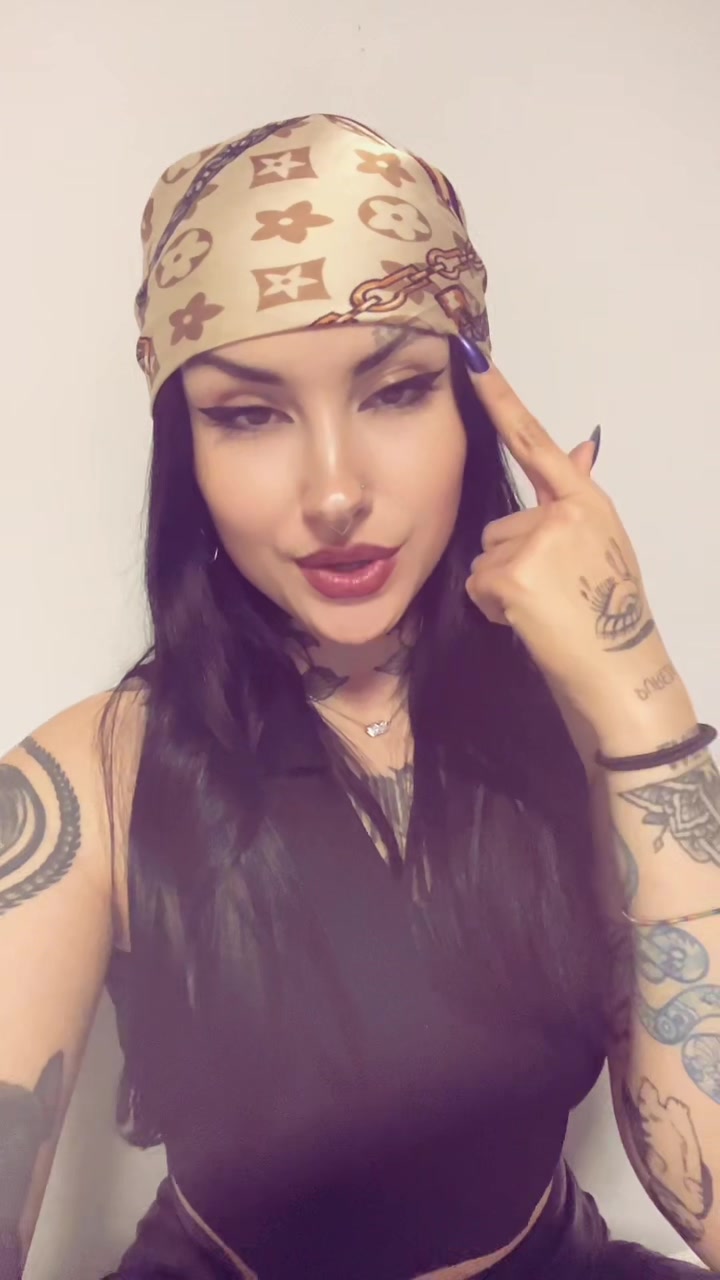 @lalylalia
