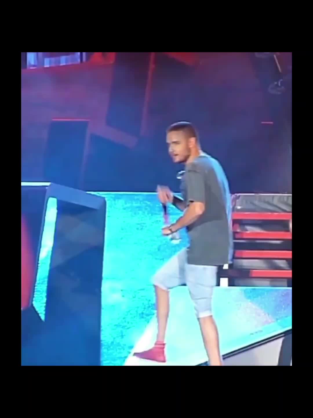 @niam_93