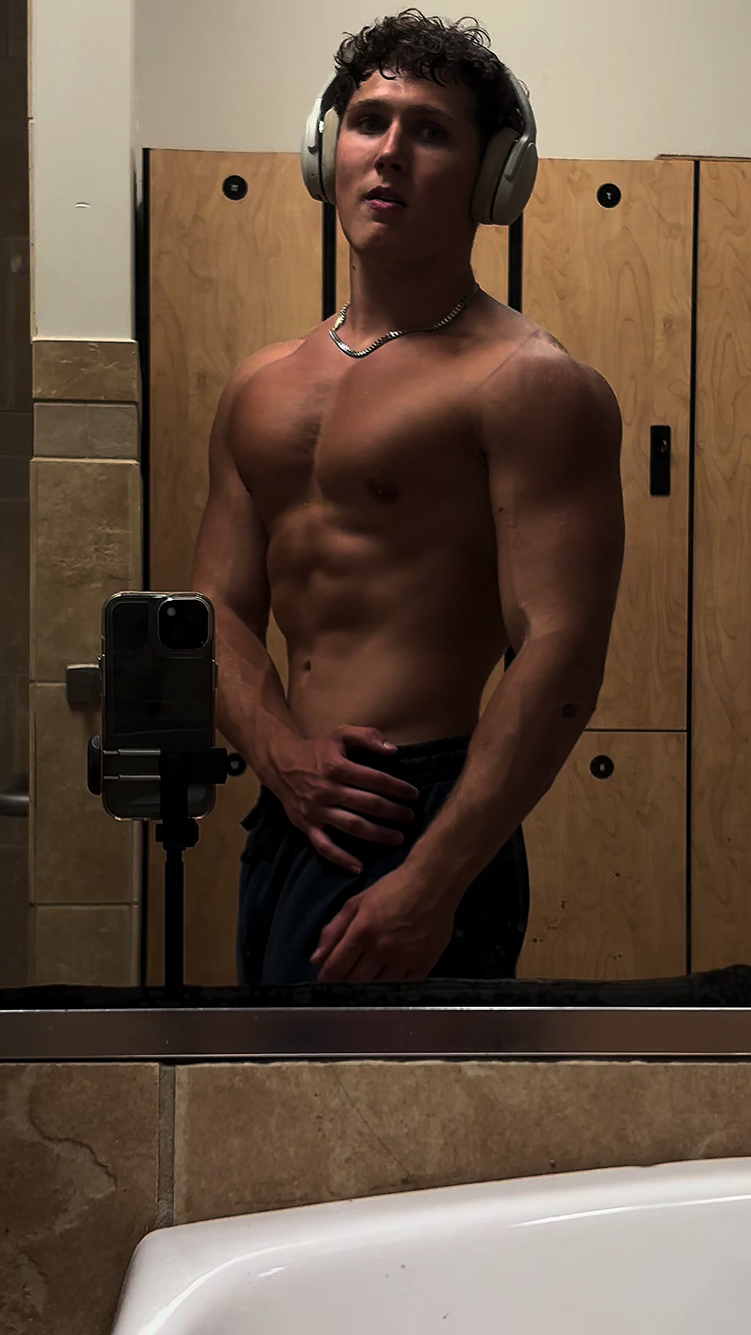 @hanktren