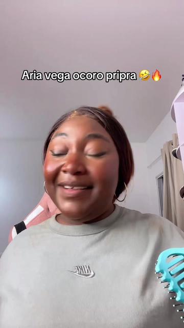 @Giselle Angulo