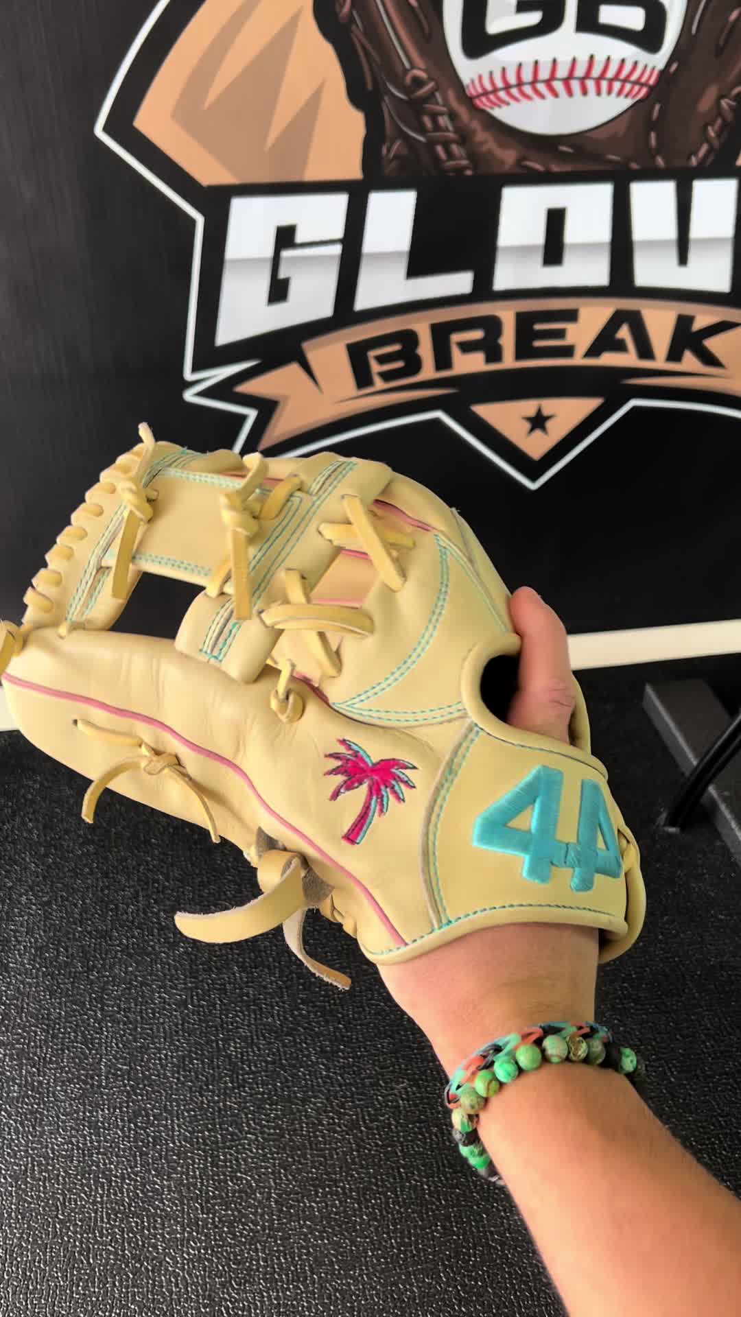 @Glove Break