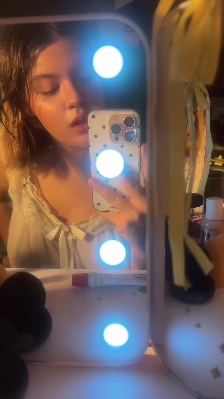 @𝒪𝓁𝒾𝓋ℯ 🫒🍸