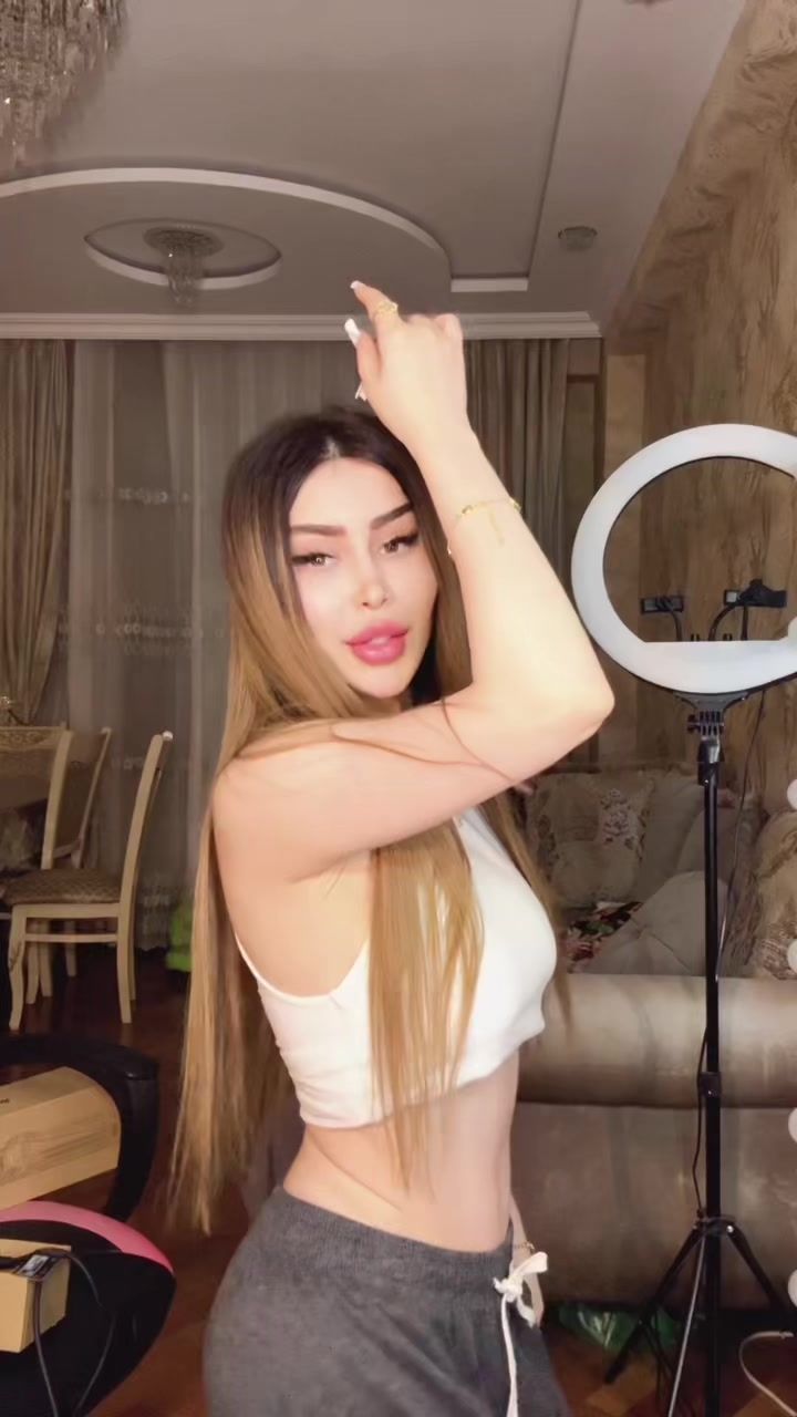 @Məleykə Akbərli