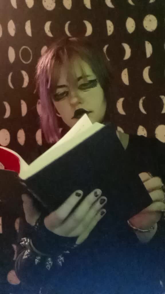 @pluto cosplays <3