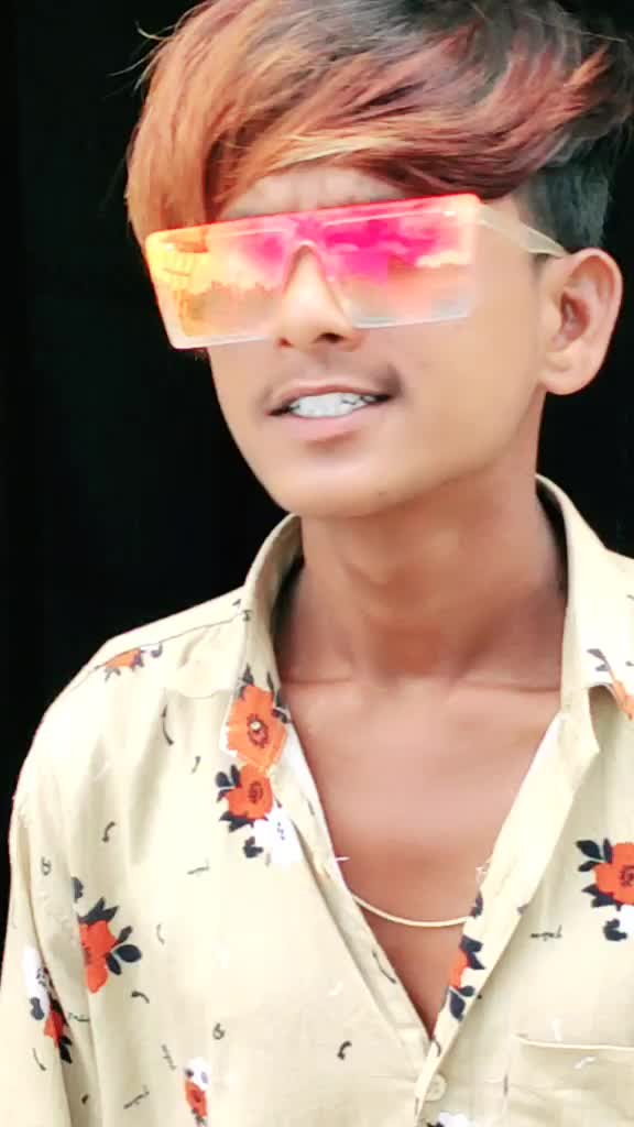 @👅_vaibhav___