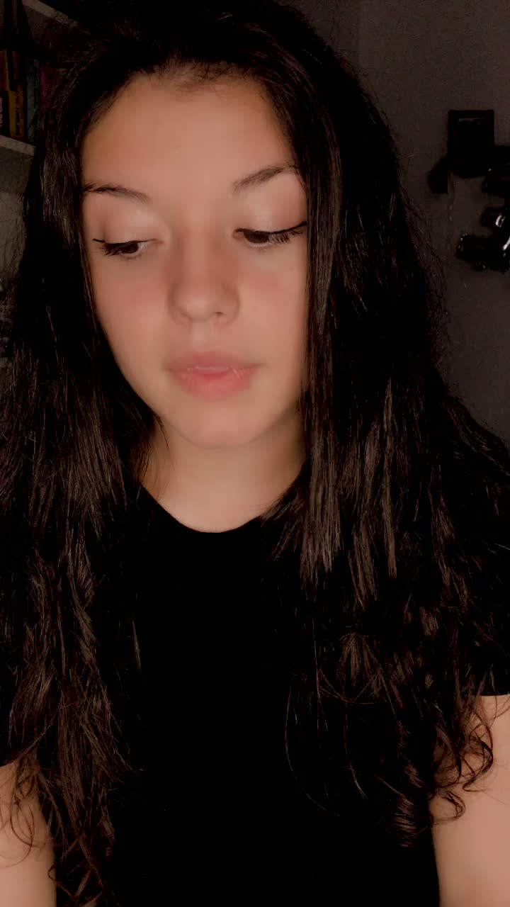 @Alexa💫