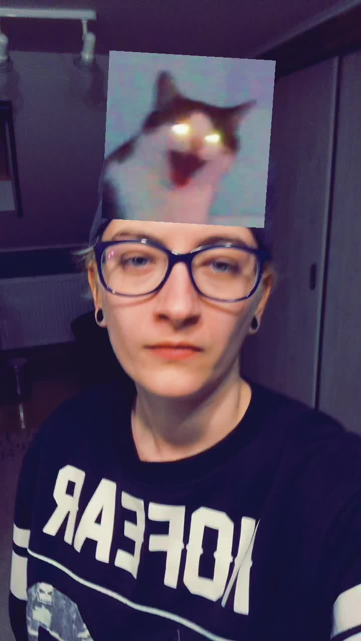 @aleeeks_95