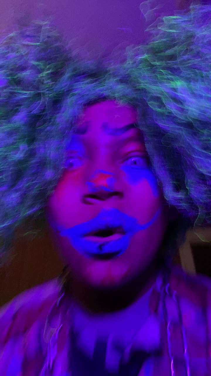 @Tackyz the clown😈✨