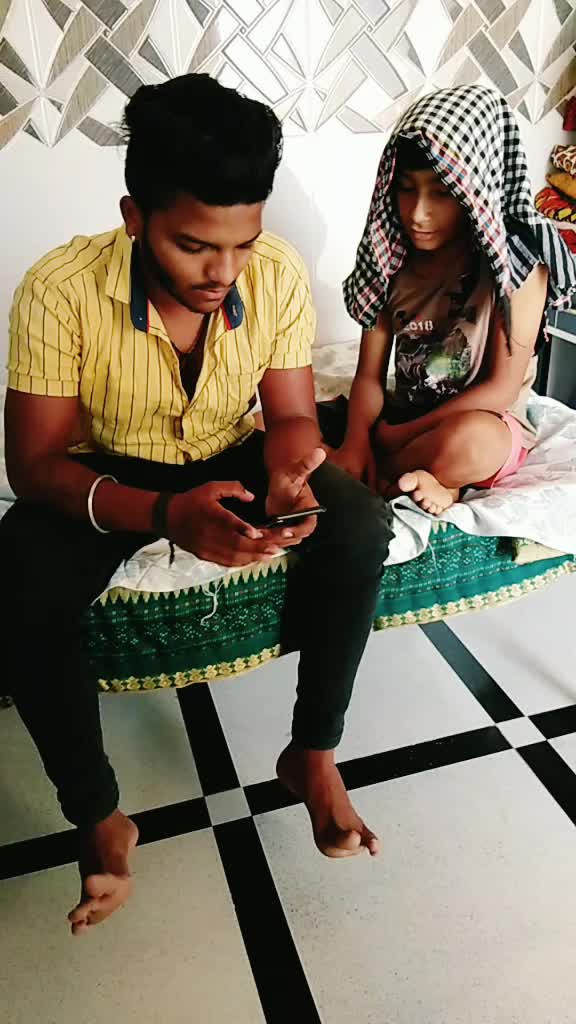 @M R Jay T