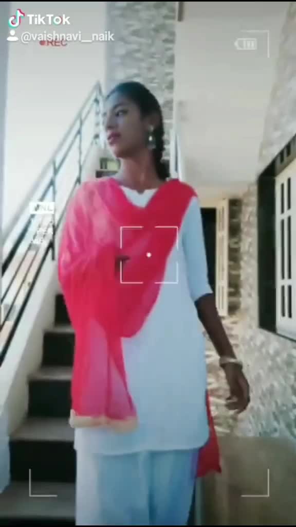 @vaishu_acchu