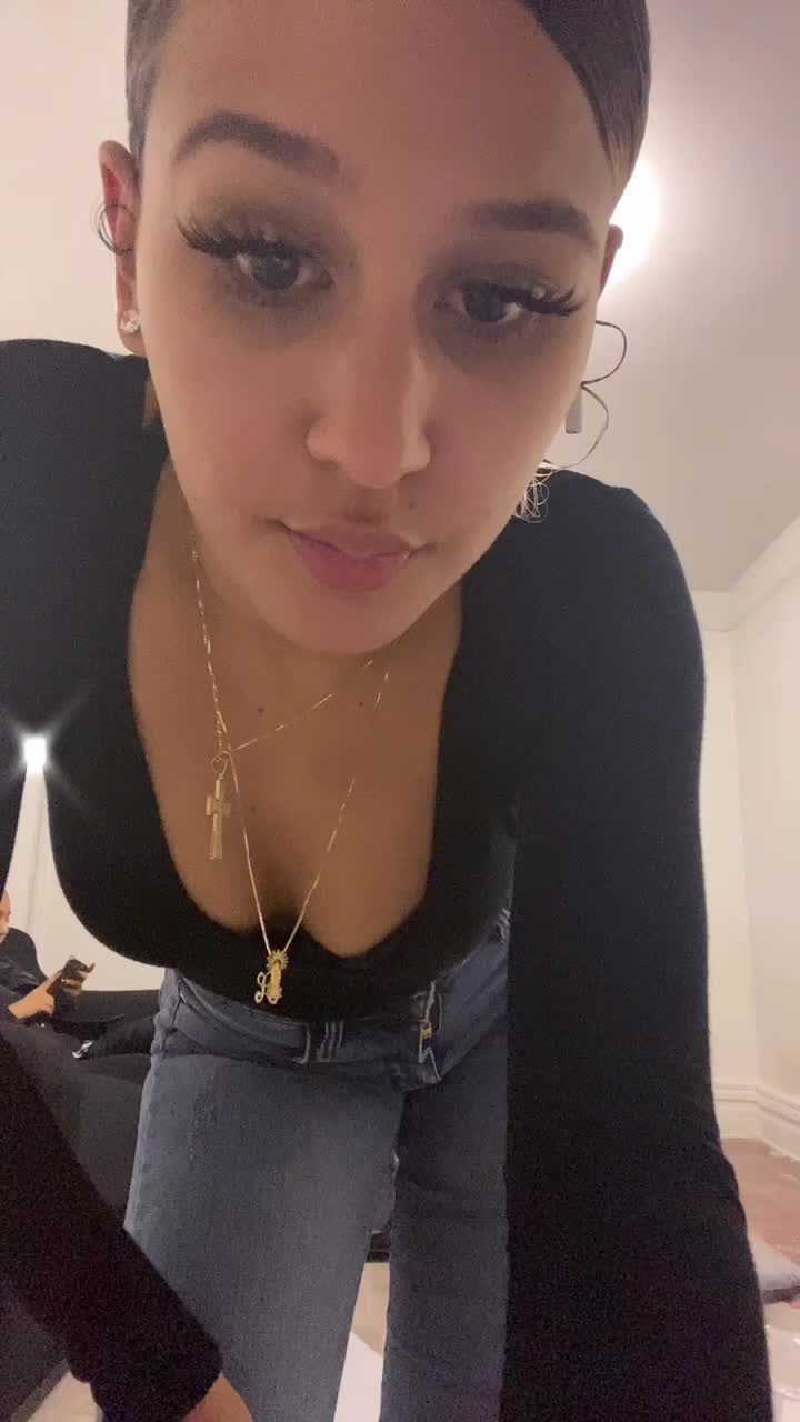 @_.angiexoxo