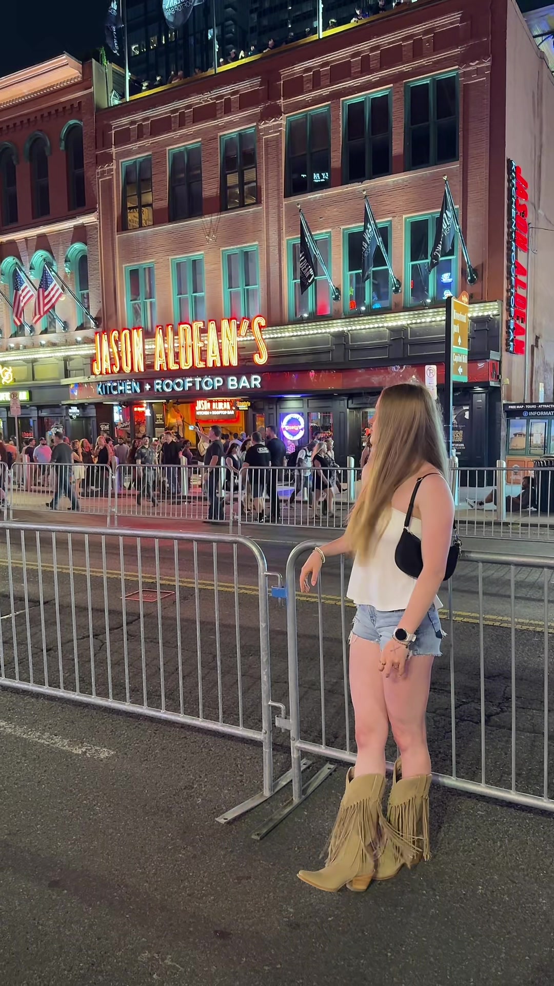 @liv🍌