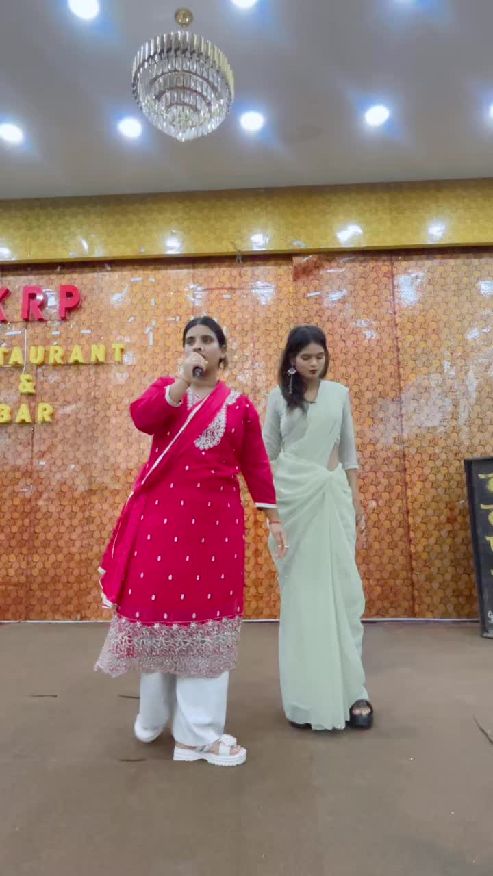@Bhojpuri Queen 👑