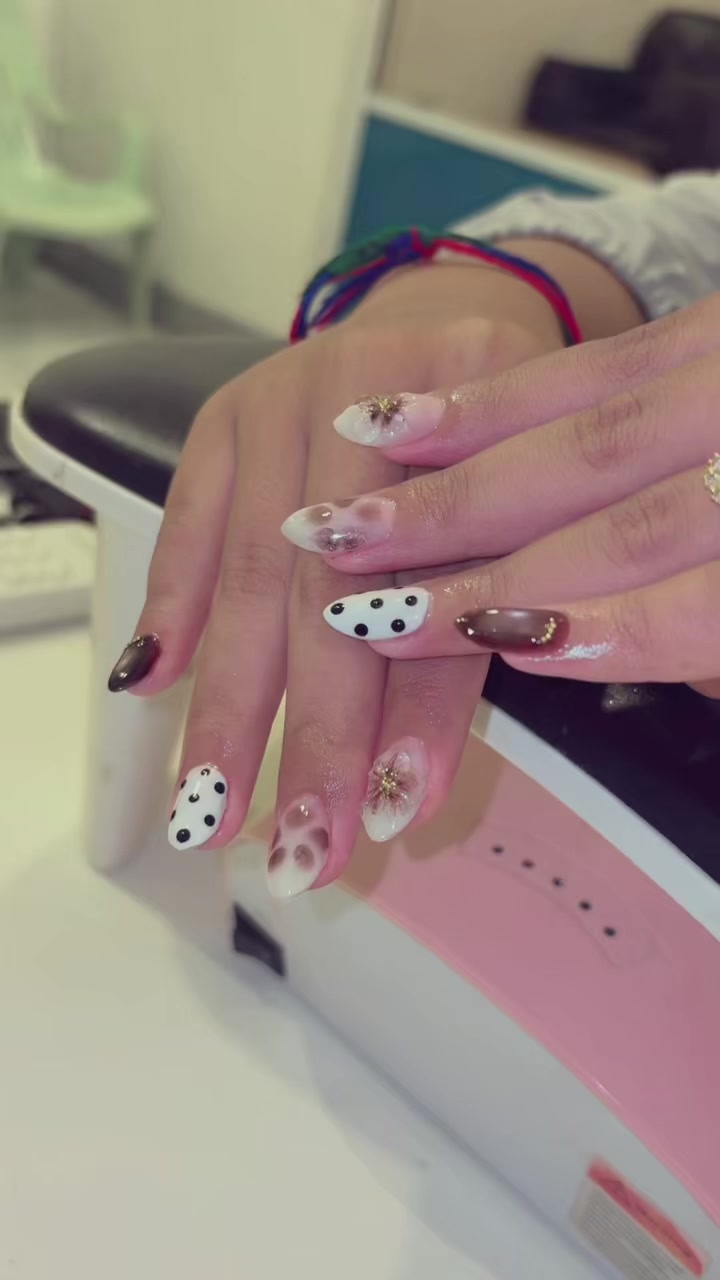 @Chaw’s Nail Studio(မြင်းခြံ)