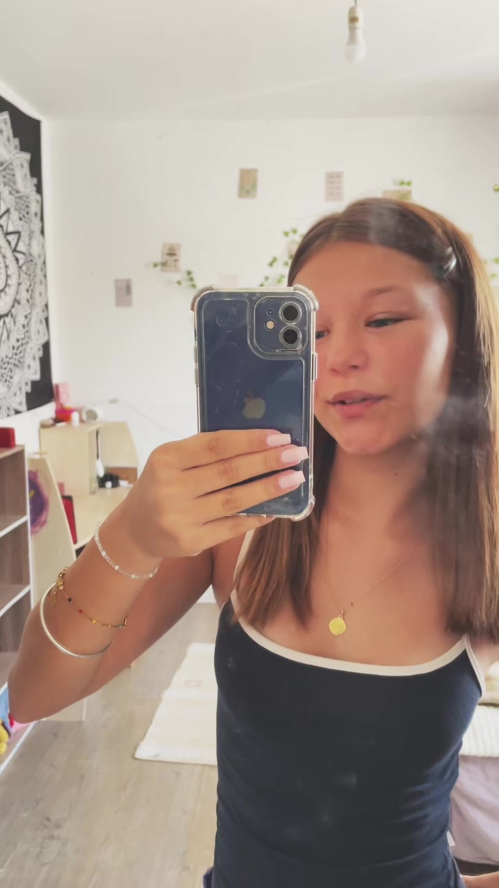 @𝐴 𝐿 𝐼 𝐶 𝐼 𝐴 🪭