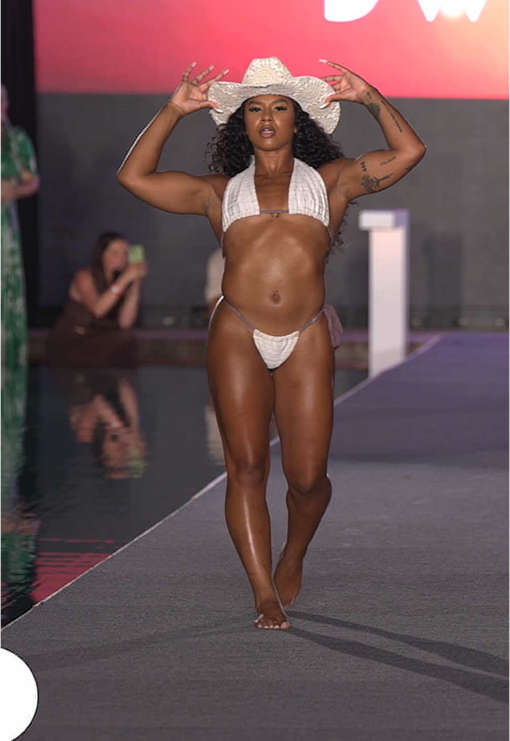 @Sports Illustrated Swimsuit