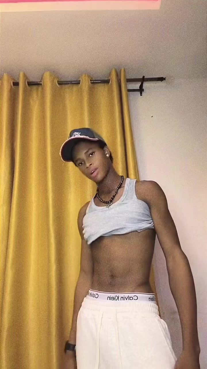 @Young Rudex 💫