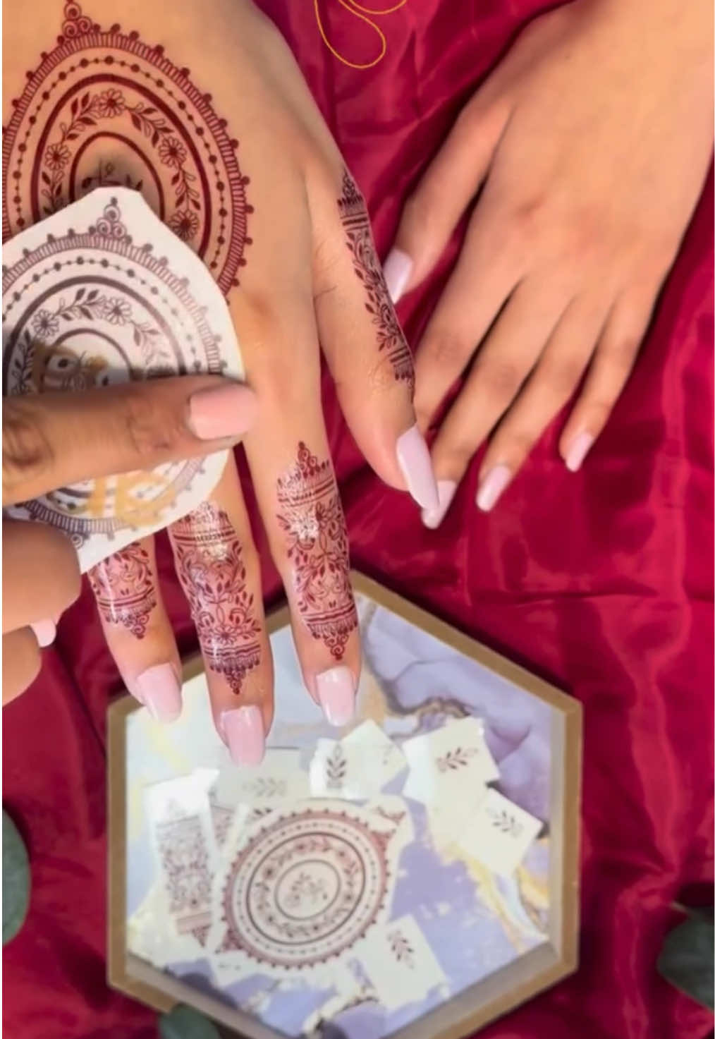 @Royals Mehndi Store