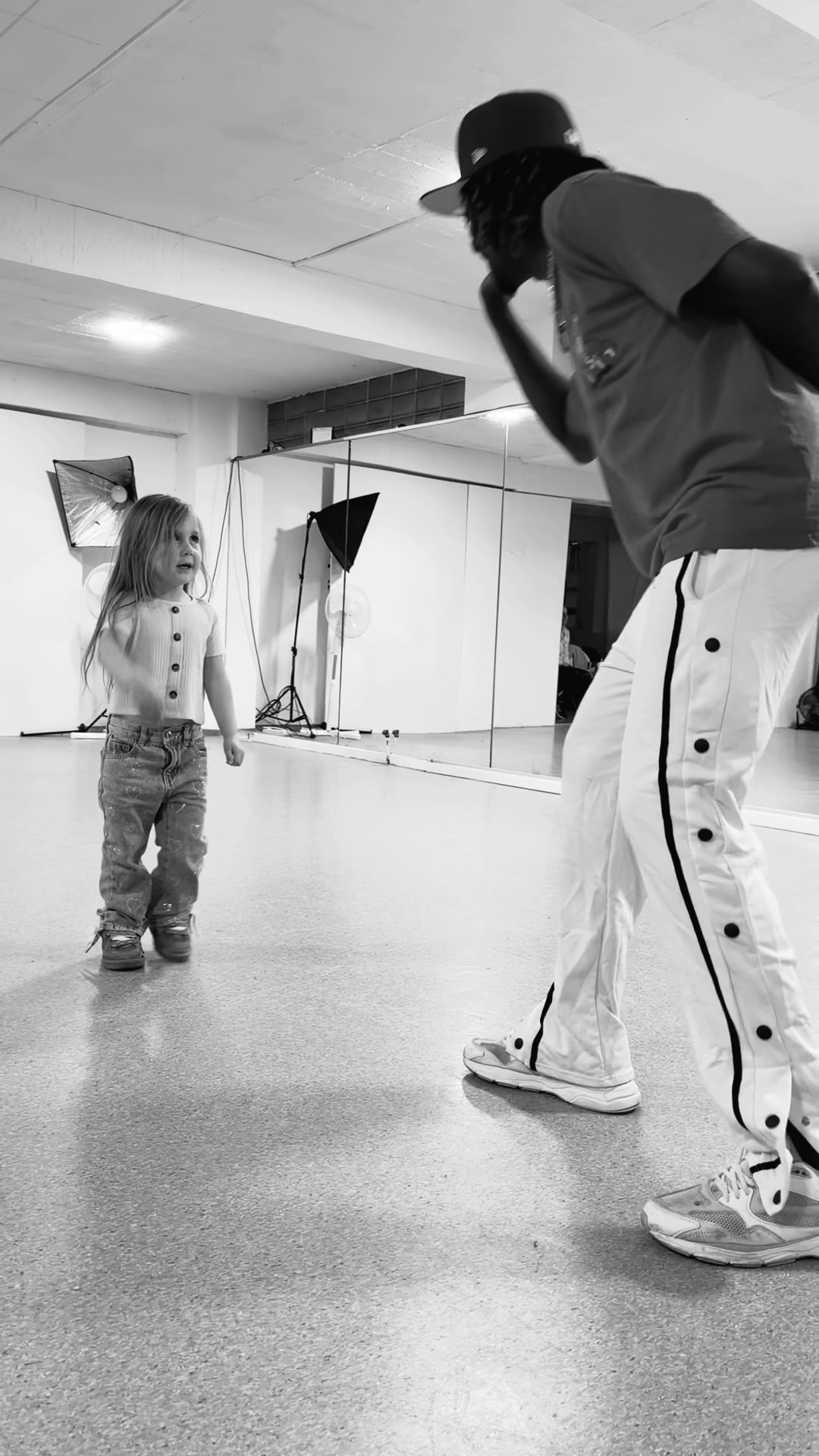 @3danceSisters.x