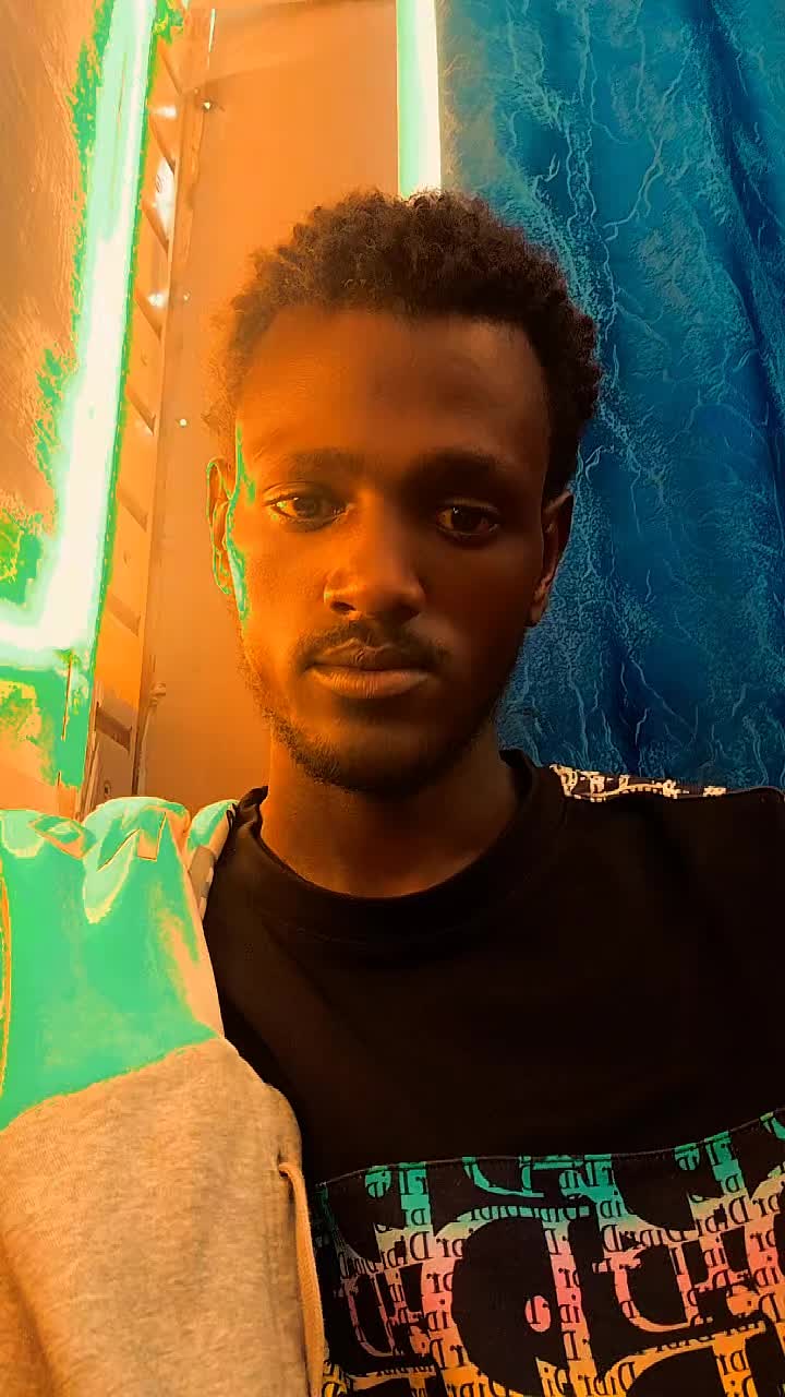 @Mr♤Garuu🦋