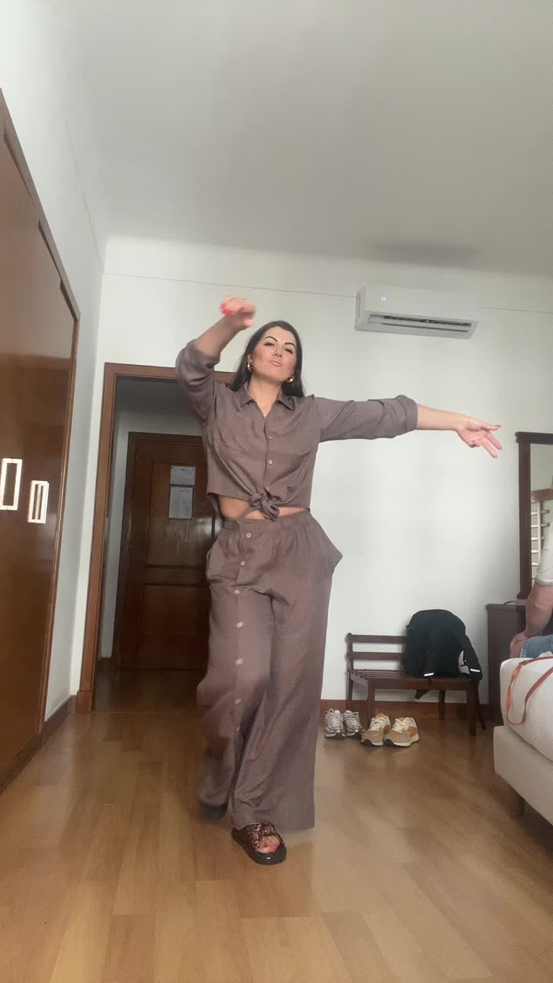 @Alis