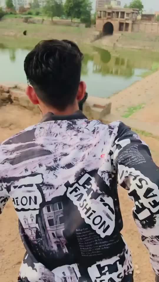 @mr_aakil__