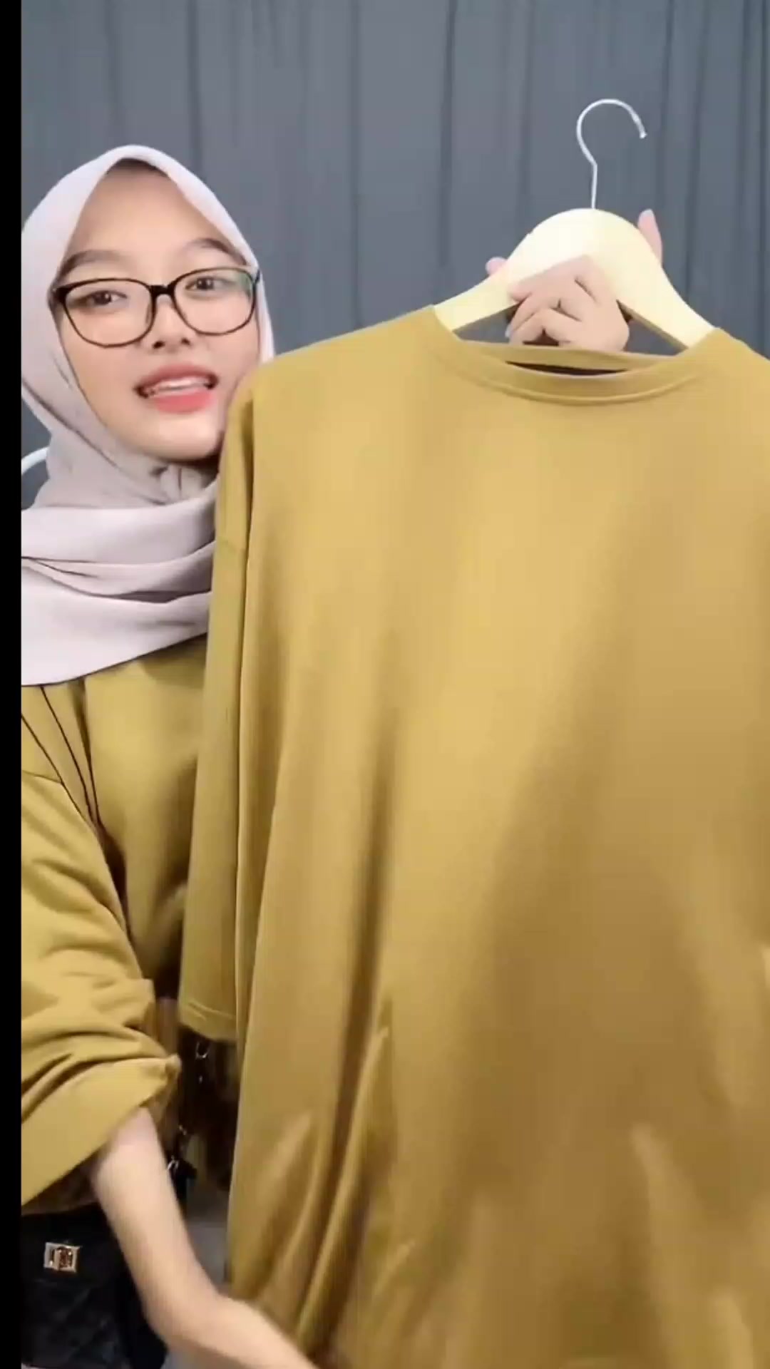 @Lɪᴠᴇ