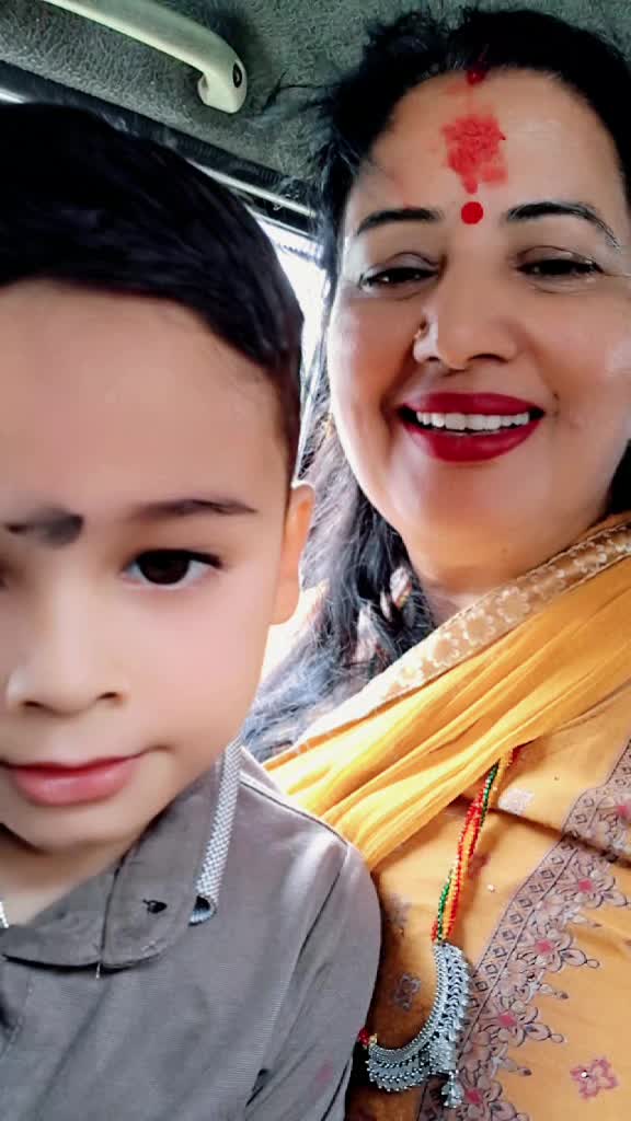 @Khushi poudal33♥️🙏
