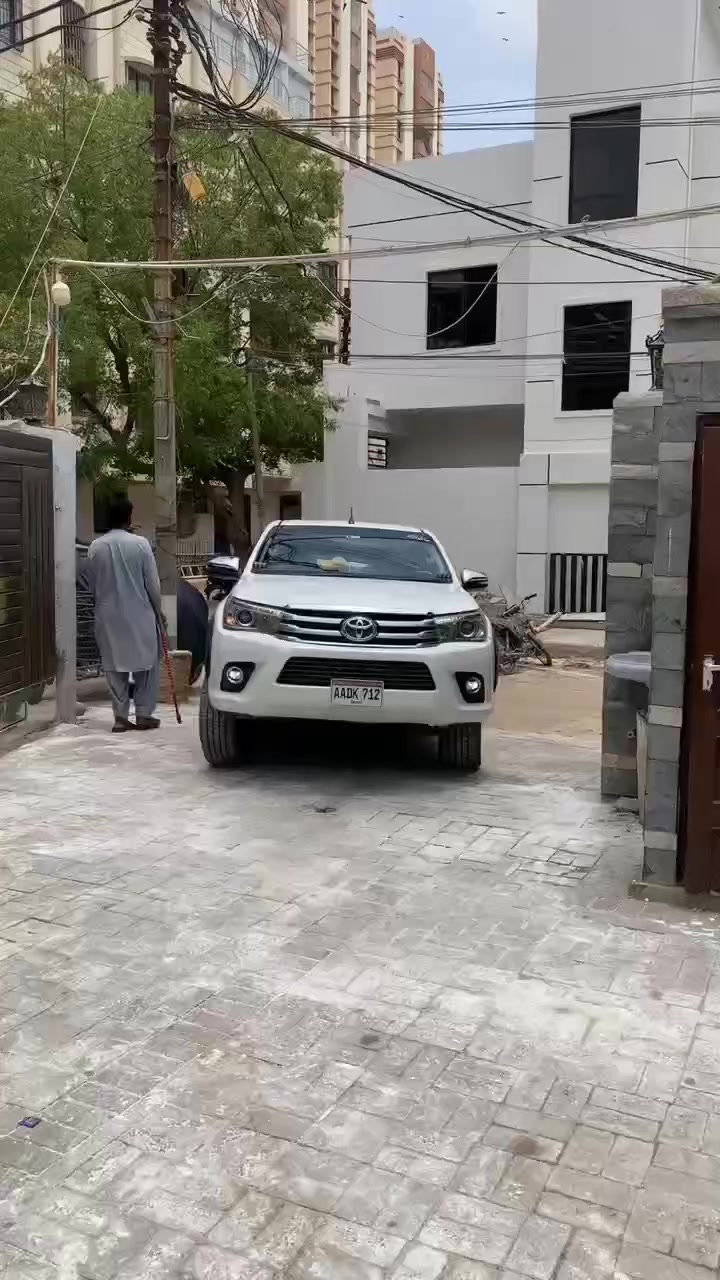 @&hearts;️Zawar Azhar jeelani&hearts;️