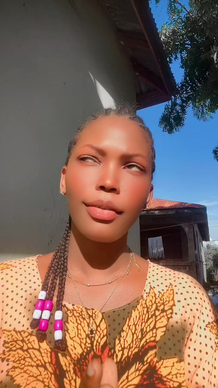 @Little cherry 🍒🦋🥰🌹