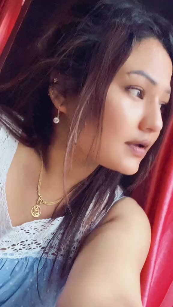 @माया —— 🦋