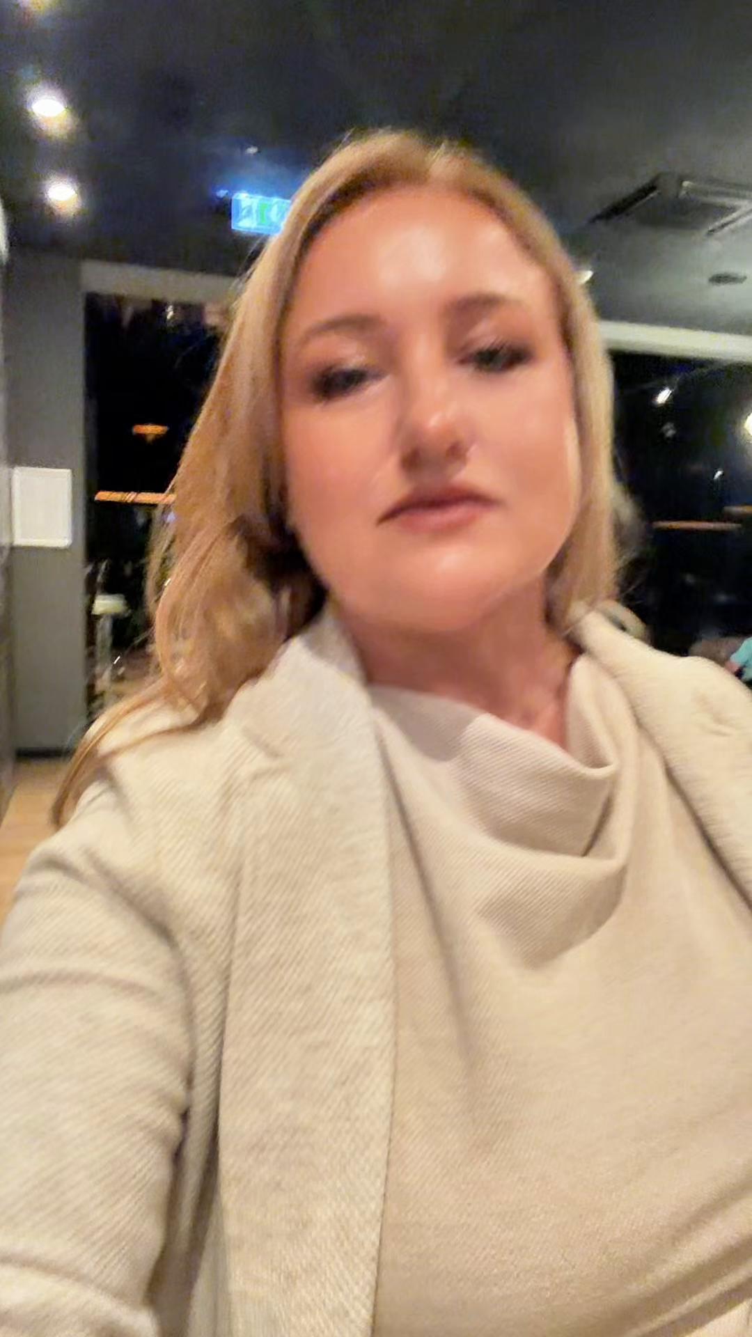 @mrs_riss