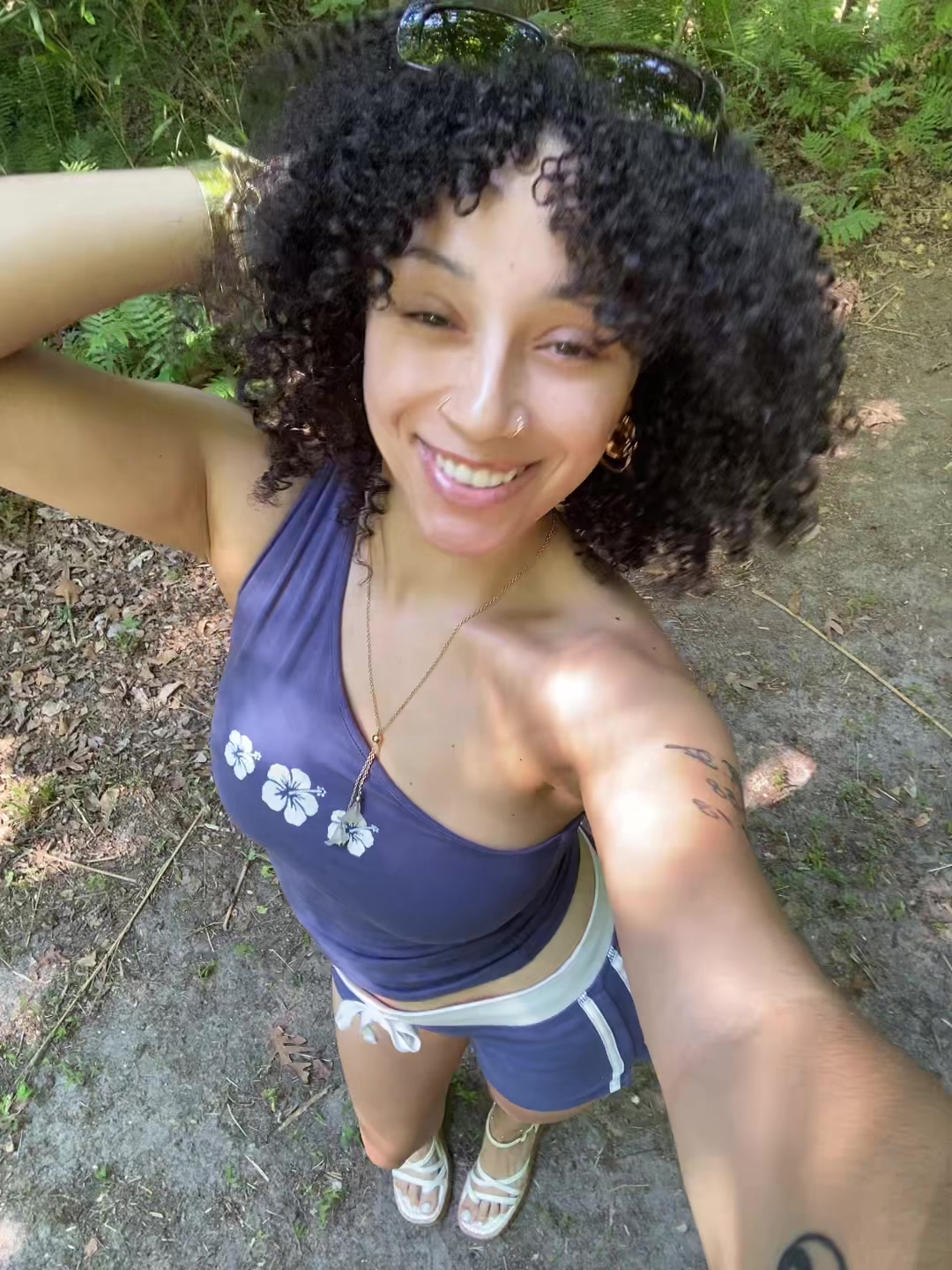 @🌓